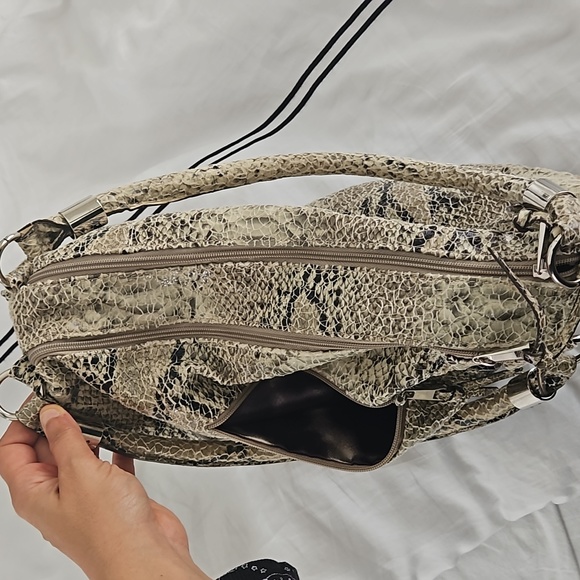 Mondani New York faux leather bag - Picture 5 of 13